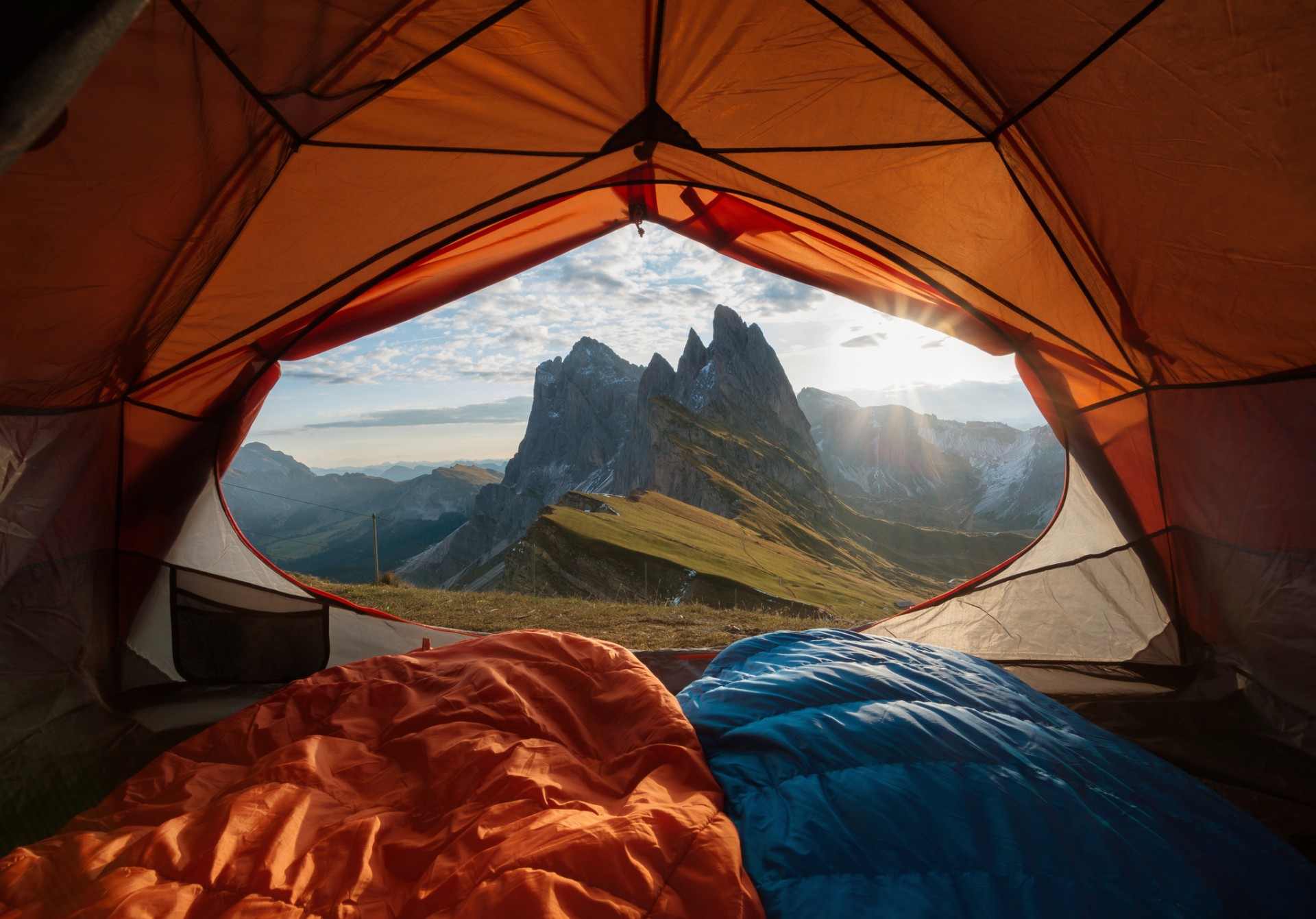 Das Zelt und die Wassersäule: Wann ist ein Zelt wirklich wasserdicht?